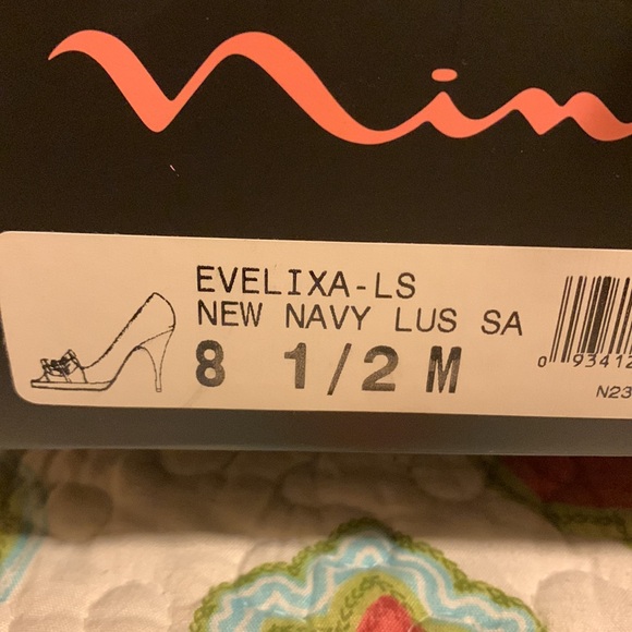 Nina navy heels - Picture 4 of 5